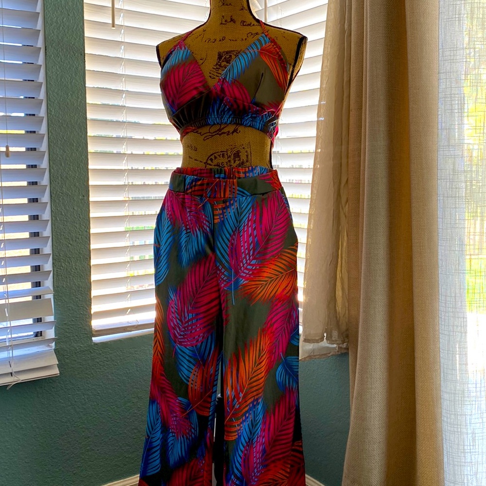 Two piece woman outfit